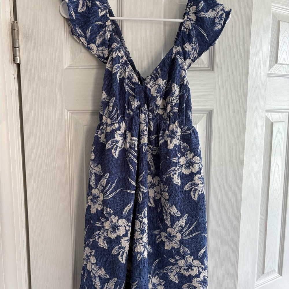 American Eagle Outfitters Navy and White Floral Dress